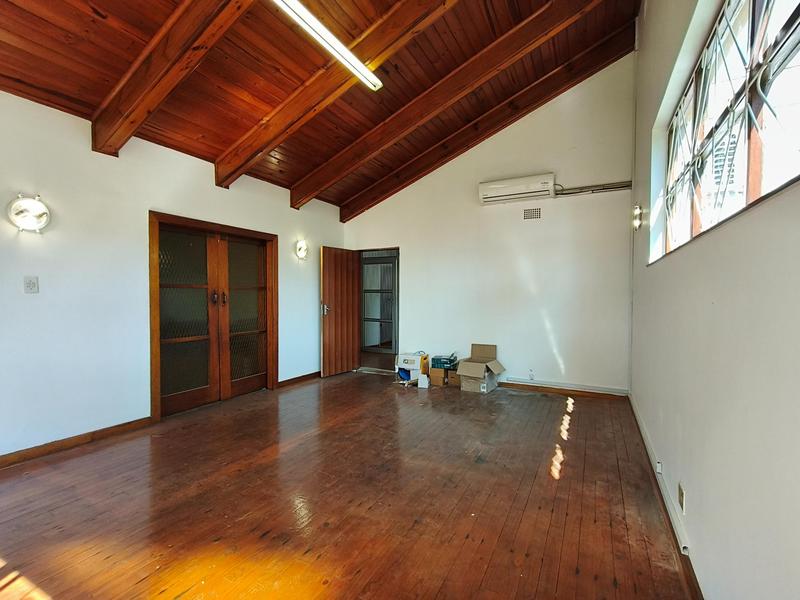 To Let Commercial Property for Rent in Mthata Eastern Cape